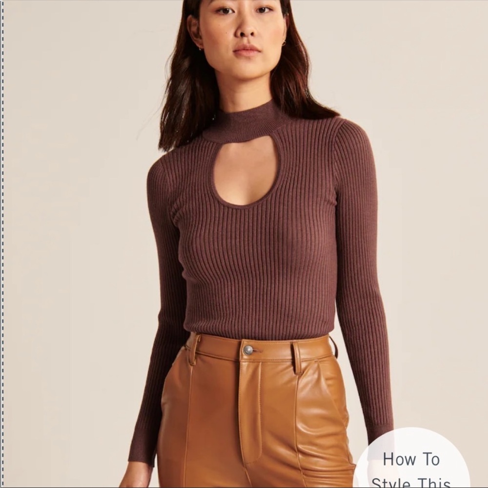 Abercrombie & Fitch Keyhole Mock Neck Knit top